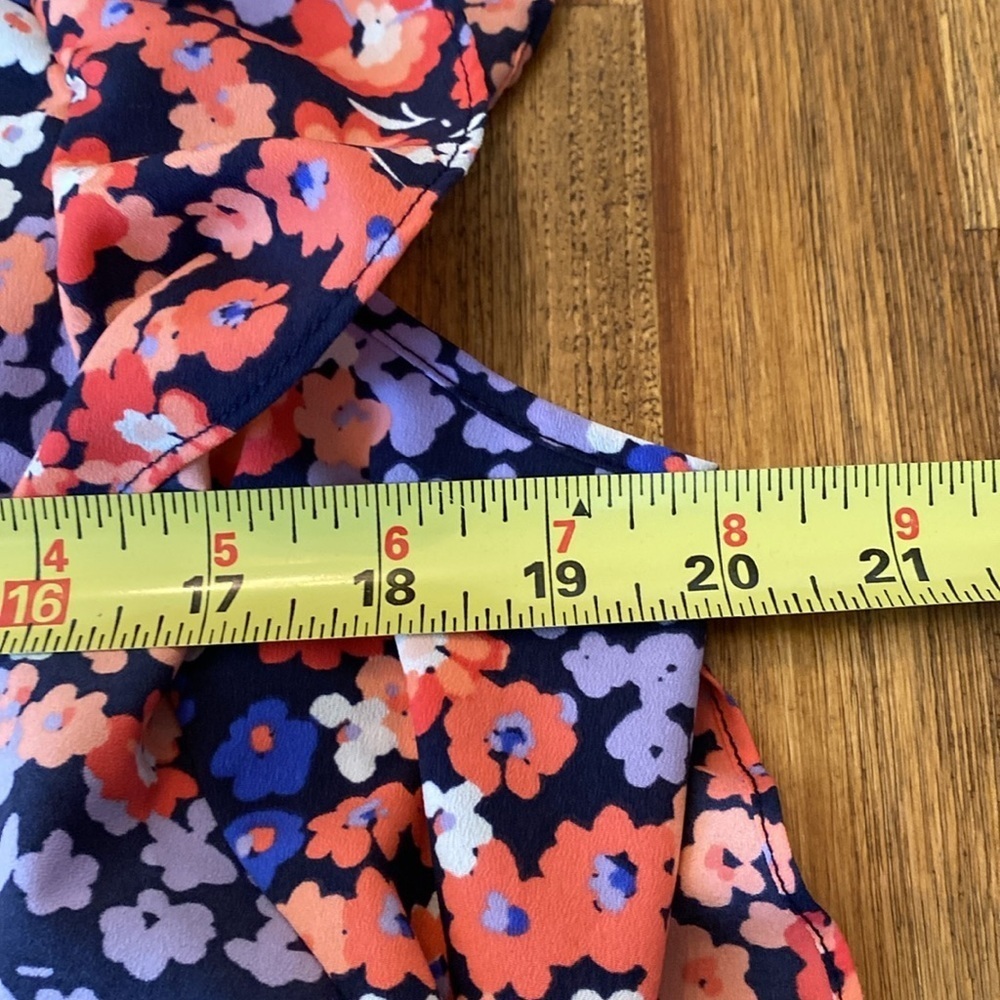 Juicy Couture Colorful Floral Ruffled Flutter Sleeve Blouse. Sz L. - Picture 13 of 16